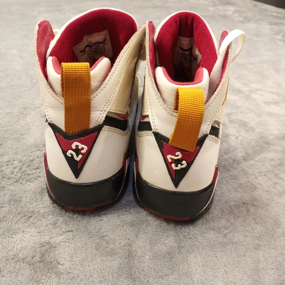 Jordan Men's White and Red Sneakers Size 6Y - Picture 7 of 10